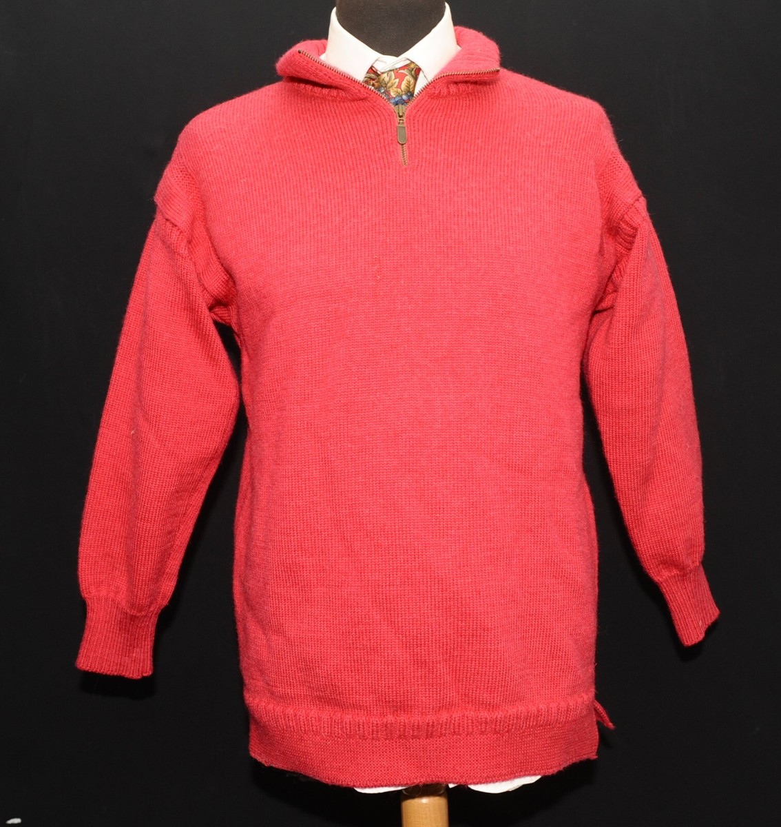 AMAZING WOOLOVERS PURE NEW WOOL ZIP RED JUMPER SIZE MEDIUM