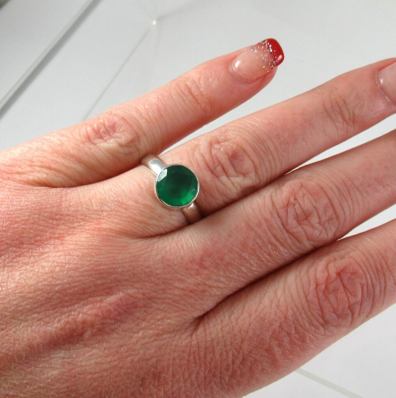 .925 Sterling Silver Emerald Solitaire Ring Round… - image 2