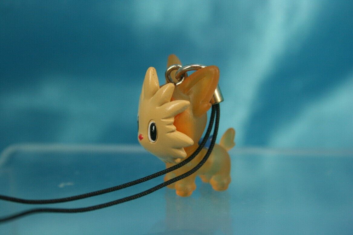 Bandai Pokemon BW Movie Reshiram Ver Gashapon Figure Strap
