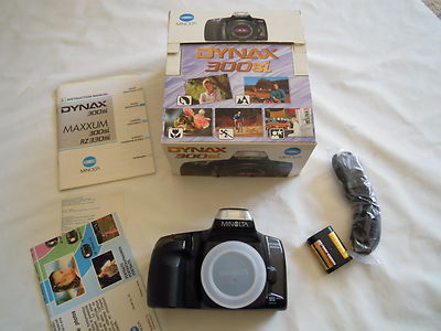 Chambre Minolta Dynax 300si - Pour Pièces Détachées - Avec Dragonne
