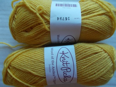 Knit Picks Wool Of The Andes Sport 100 Wool Yarn Semolina Lot Of 2 137 Yds Ea Ebay