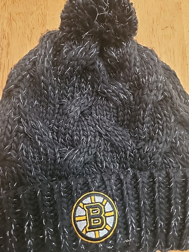Reebok NHL Boston Bruins Knit Cap Hat Beanie PomPom BLACK Ladies Womens reebok-nhl-boston-bruins-knit-cap-hat-beanie-pompom-black-ladies-womens