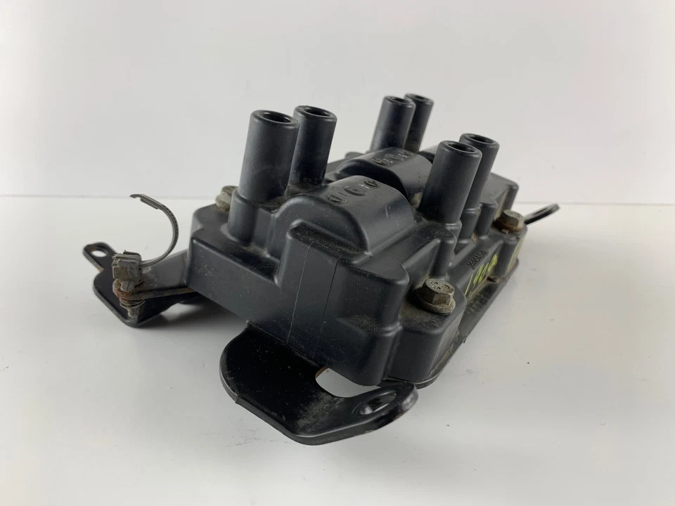 2008 Chevrolet Impala Ignition Coil Pack Module 12595088 OEM - Image 2 of 4