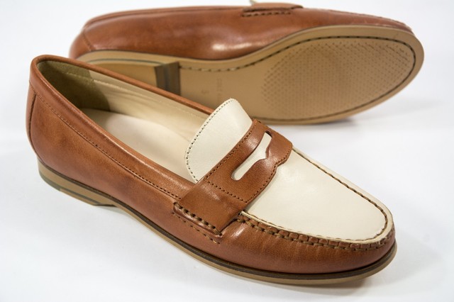 loafer shoes size 5