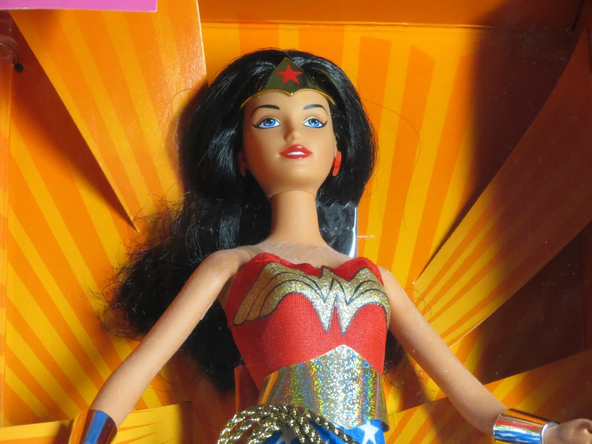 Barbie WONDER WOMAN 2003 Mattel B5836 NRFB
