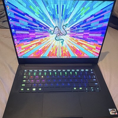 Razer Blade 14 QHD 165hz / Ryzen 9 5900HX /16GB / RTX 3070 / 1TB SSD/ Windows 11