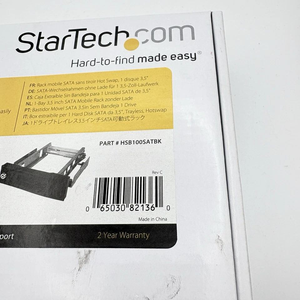 StarTech 5.25in Trayless Hot Swap Mobile Rack for 3.5in Hard Drive - Image 3 of 4