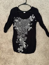 Black With White Print Three Quarter Sleeve Women  s Blouse