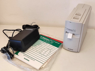 1x BROTHER P-Touch PC labeler Beschriftungssystem Label-Computer TX- Kassetten