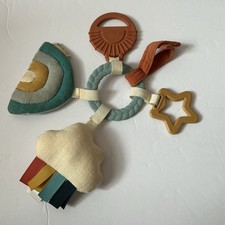 Itzy Ritzy Bitzy Busy Ring Rainbow Cloud Teether Baby Toy