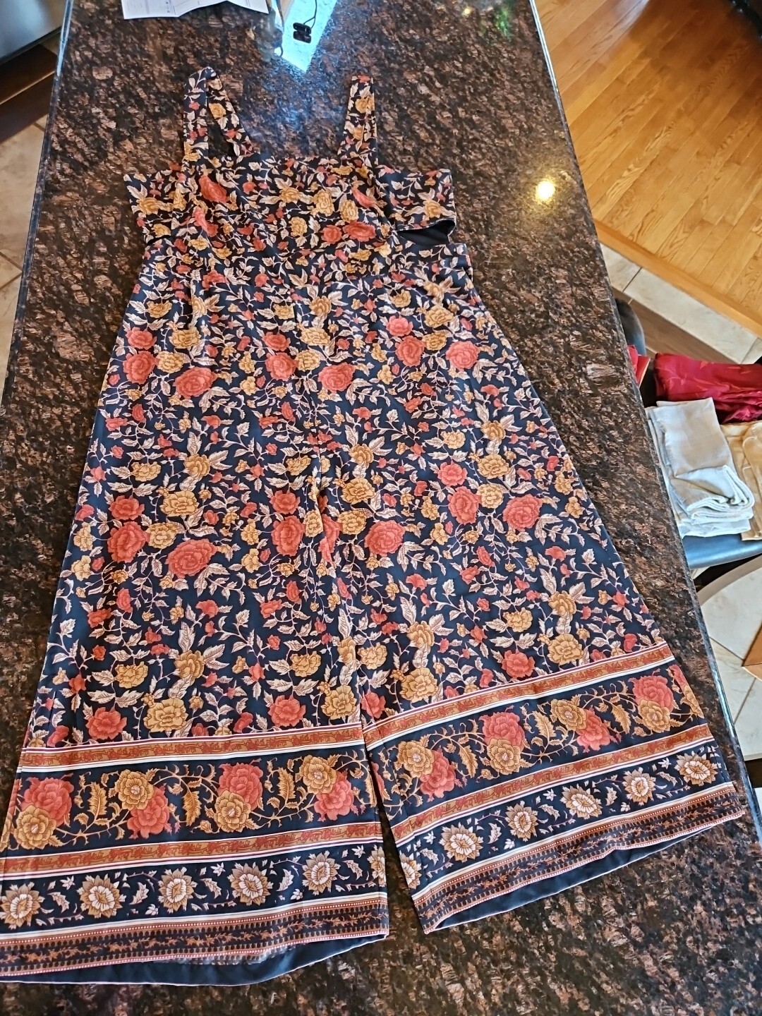 Picture 1 of 6