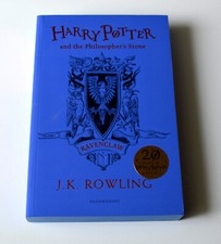 Harry Potter and the Philosopher's Stone. Ravenclaw Edition von Joanne K....