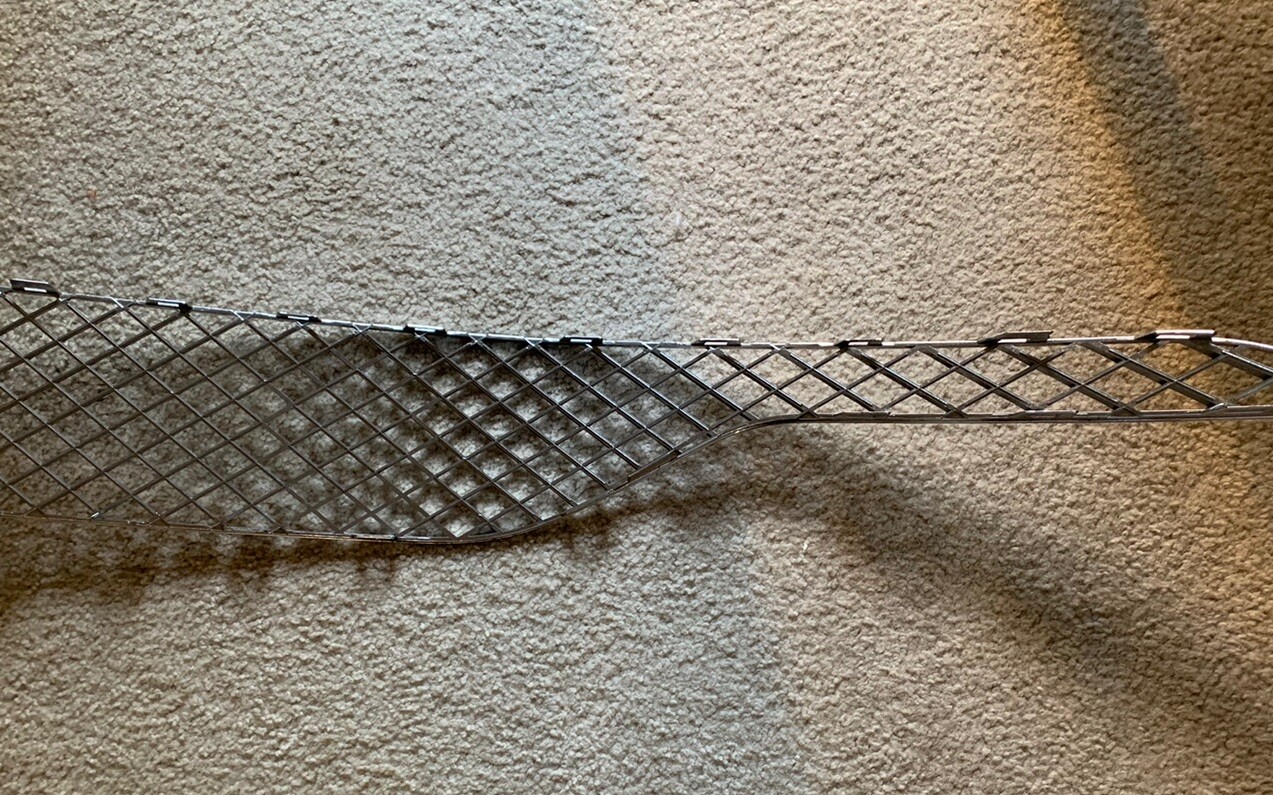 Bentley Continental GT GTC front bumper left center grill 2016 2017 2018