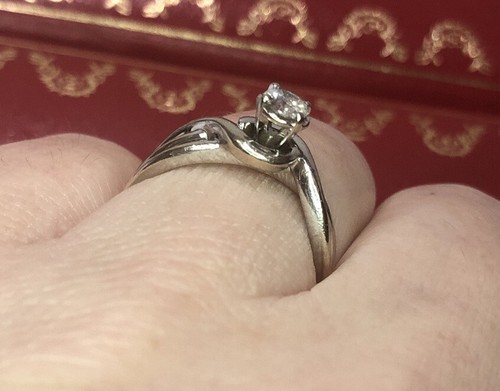 Anello di fidanzamento solitario rotondo tenuta di nozze oro bianco 10k 1/4Ct diamante SI 7 - Foto 6 di 11