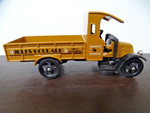 1926 RENAULT VINTAGE LORRY; OPEN BACK TRUCK; UK MADE 1:43 SCALE CORGI CLASSICS - Picture 2 of 19