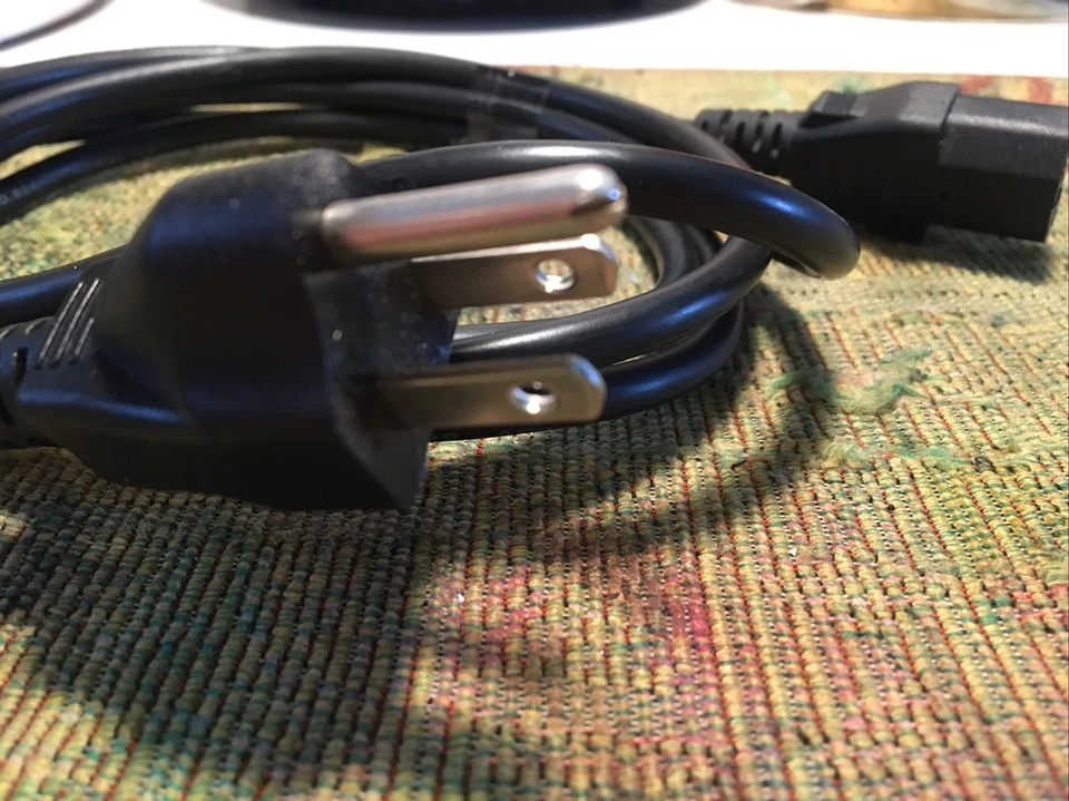 VOLEX 10A 125V VH V1625 18 AWG Power Supply Cord Cable - Image 3 of 3