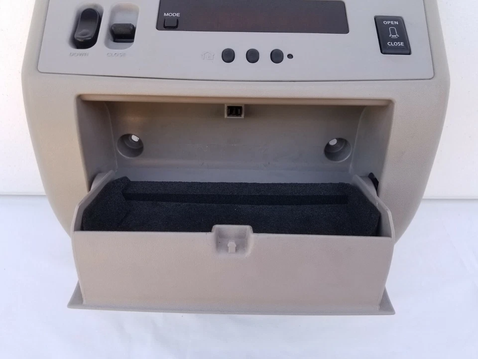 2004-2007 英菲尼迪 QX56 日产 Armada 原始设备制造商 Overhead 存储圆顶地图灯 — 第 4/4 张图片