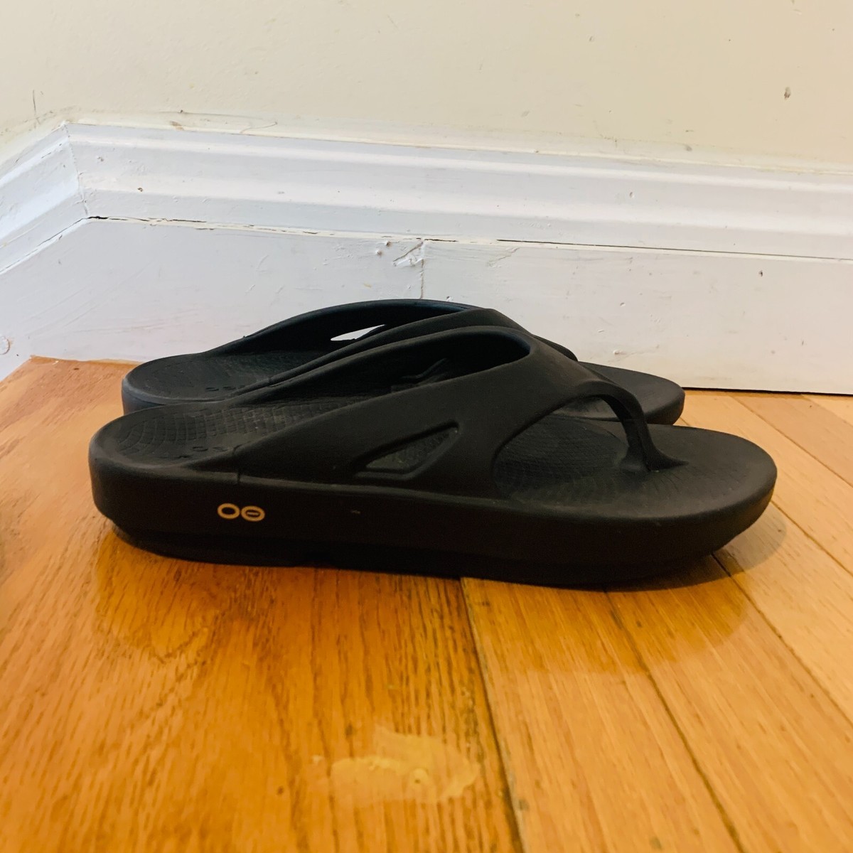 OOFOS OOriginal Sandals Navy Blue Mens 11 Womens 13 Thong