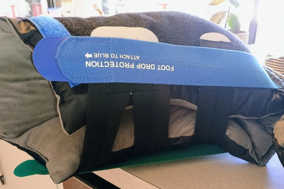 2 MedLine HEELMEDIX ADVANCED Protector de Talón Bota Acolchada Caída de Pie Estándar Foto 3 de 3