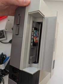 Nintendo NES Action Set Boxed Console Mario Duck Hunt Light Gun  Tested Clean