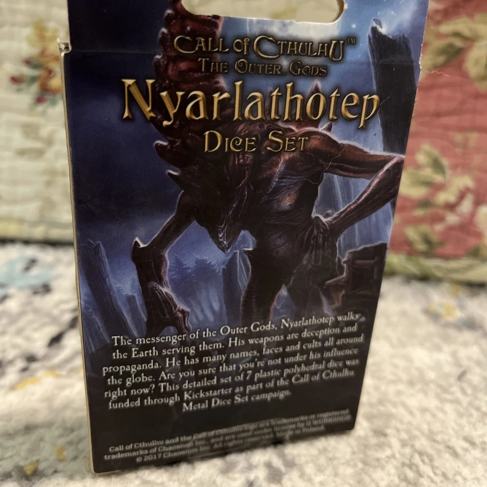 Набор Q-Workshop Cthulhu Dice Nyarlathotep Poly Черный с Пурпурным (7) - Изображение 3 из 4