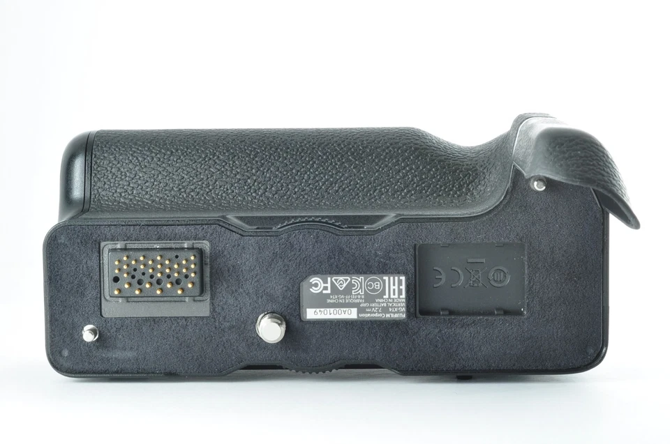Fujifilm Vg-xt4 Vertical Battery Grip for X-t4 - Image 4 of 4