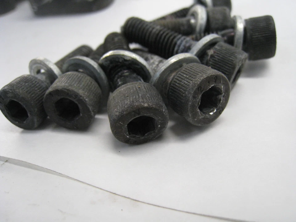 84 ABRAZADERAS SOPORTE MANILLAR KAWASAKI VOYAGER ZN1300 Foto 3 de 4