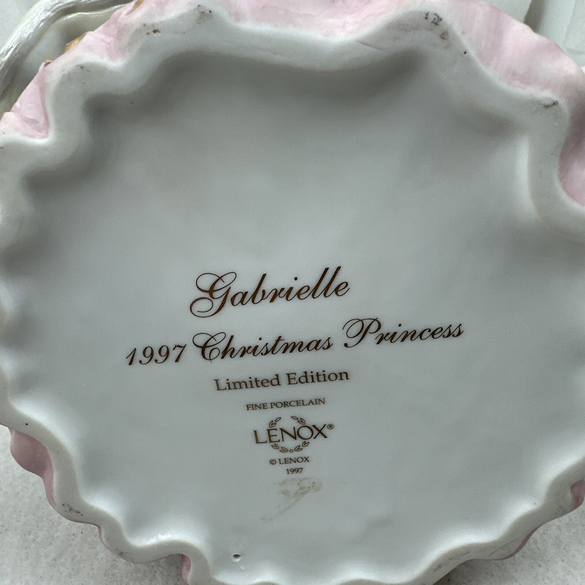 Gabrielle 1997 Christmas Princess Lenox Fine Porcelain Sculpture