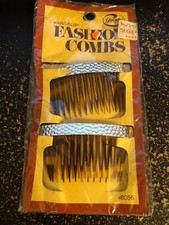 Vintage 1975 New In Package Goody Kant Slip Fashion Pebbled Combs Made in USA
