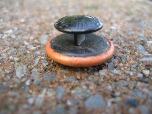Vintage Hamilton Steel Co. Bicycle Celluloid Button - Picture 4 of 4
