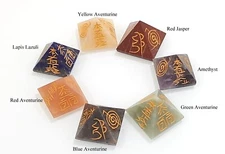 Reiki Sign Engraved Chakra Stone Pyramid Set 7 Chakra Reiki Pyramid Set