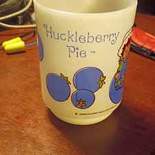 American Greetings Huckleberry Pie Strawberry Shortcake Vintage 8 oz Mug