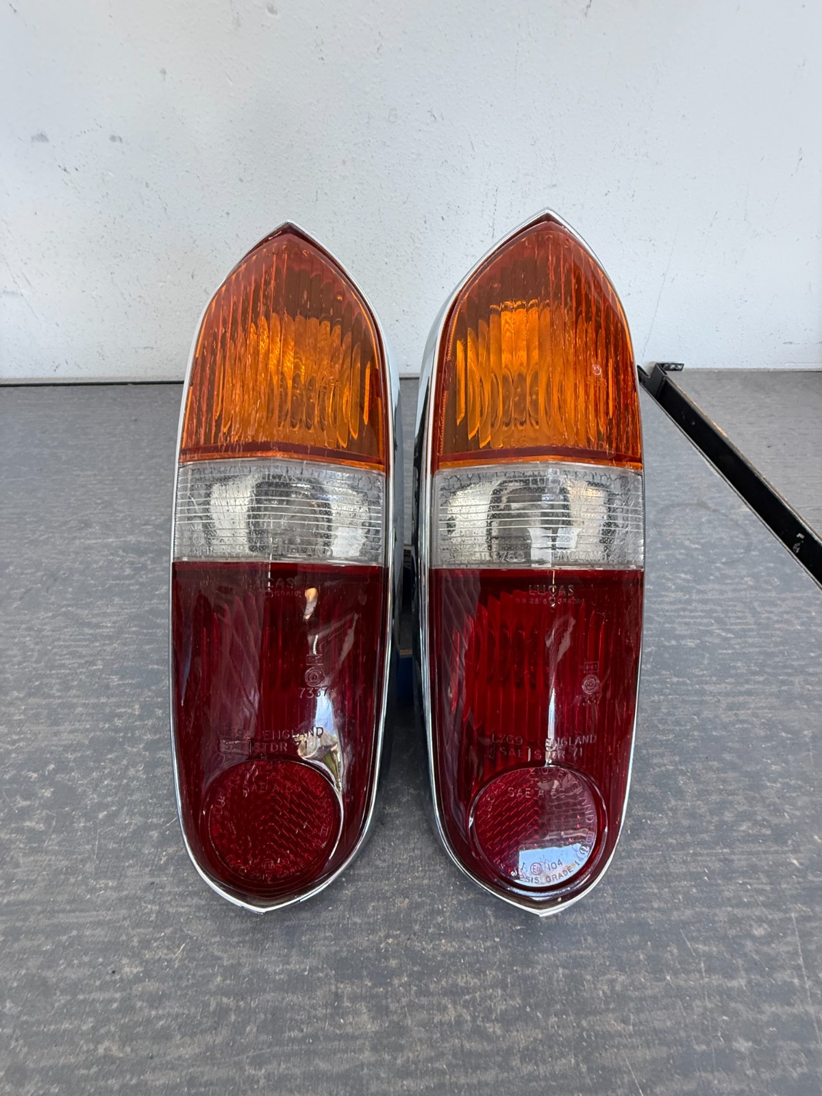 Rolls-Royce Silver Shadow 1965-1980 Tail lights Set