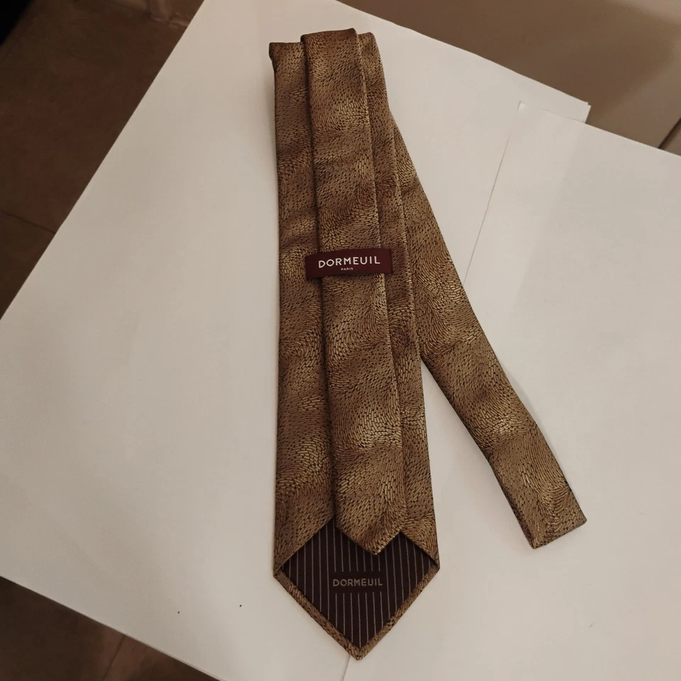 Corbata de seda para hombre Dormeuil textura abstracta hecha a mano en Francia nueva exhibición de colección Foto 3 de 4