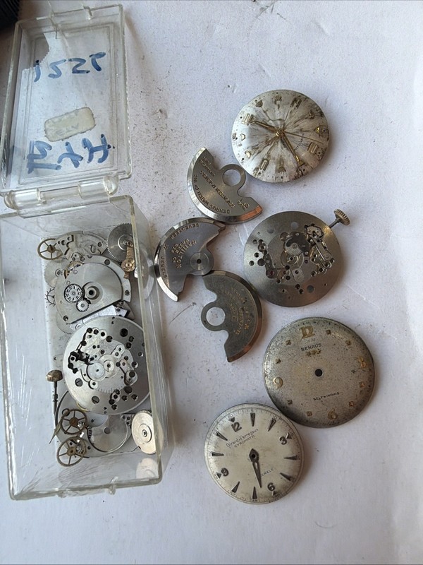 AT64 VTG Lot Of Mens Movements Hamilton Benrus GIRARD Perregaux Sold As Is**