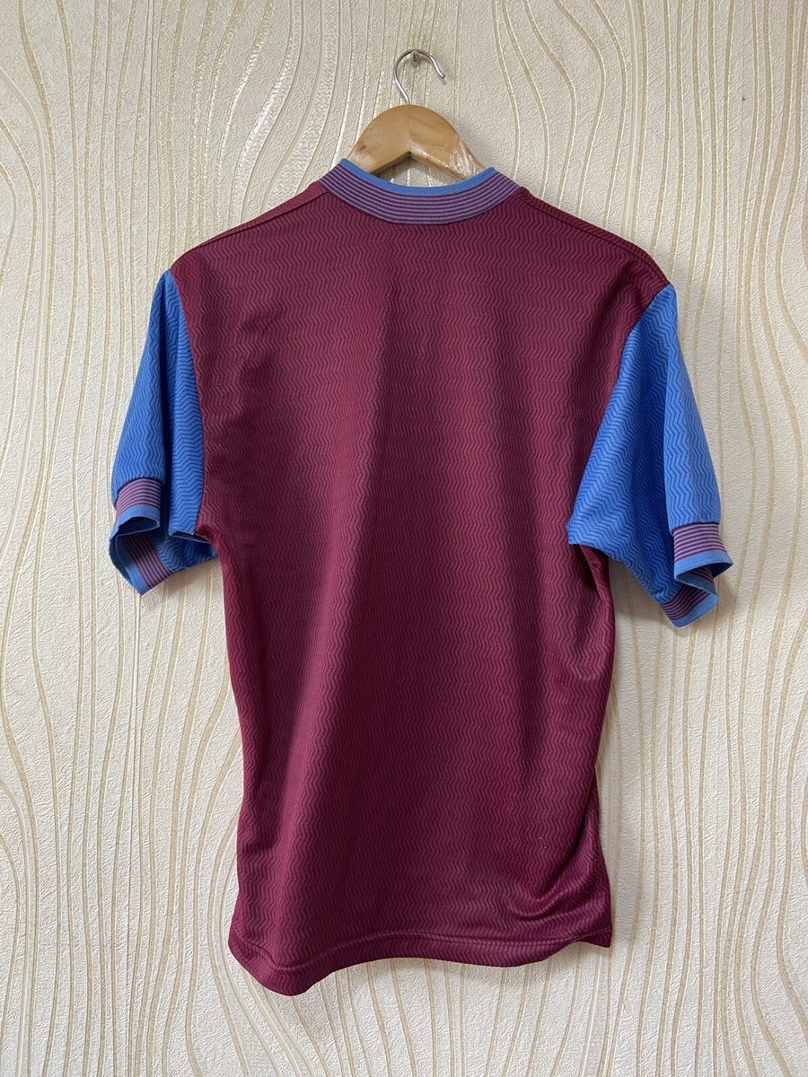 Reebok Aston Villa シャツ 1996/97 Aston Villa Home Jersey – Retro AST Computer Sponsor