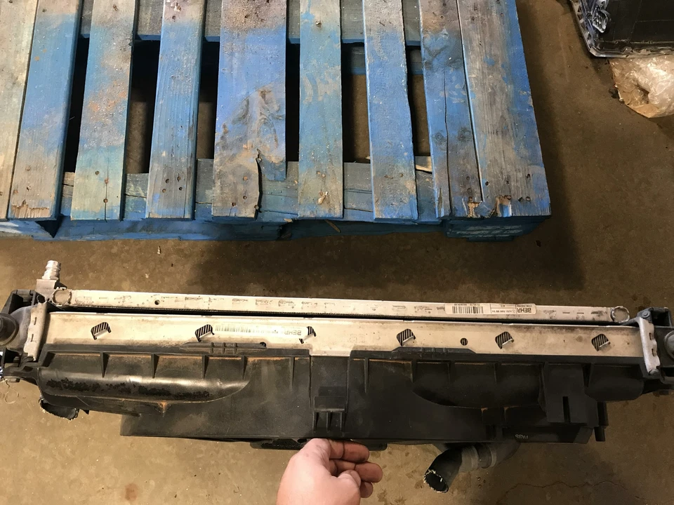 07 08 MERCEDES BENZ GL ML RADIADOR DAN CONDENSADOR SET OEM Foto 4 de 4