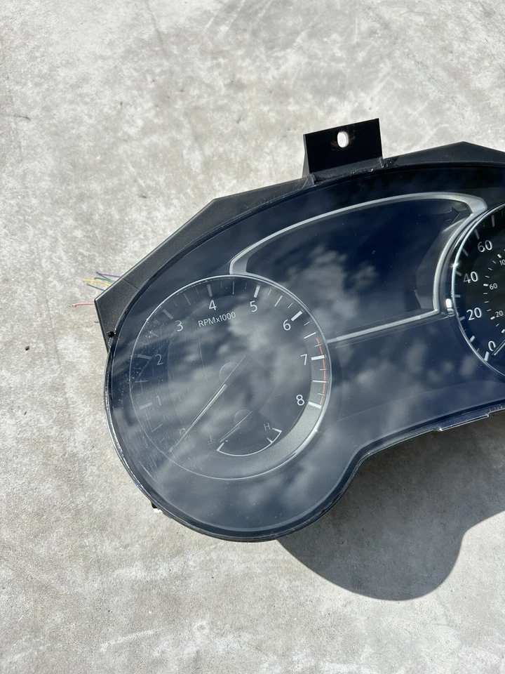 Nissan Altima 2017 fabricante de equipos originales velocímetro velocímetro clúster MPH Foto 2 de 4