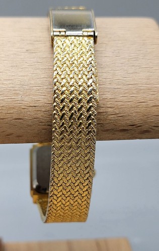 Seiko Galaxy Ladies Tank Watch VTG 1992 Gold Plated Black Dial 20mm 6" Mesh Band - Picture 7 of 18