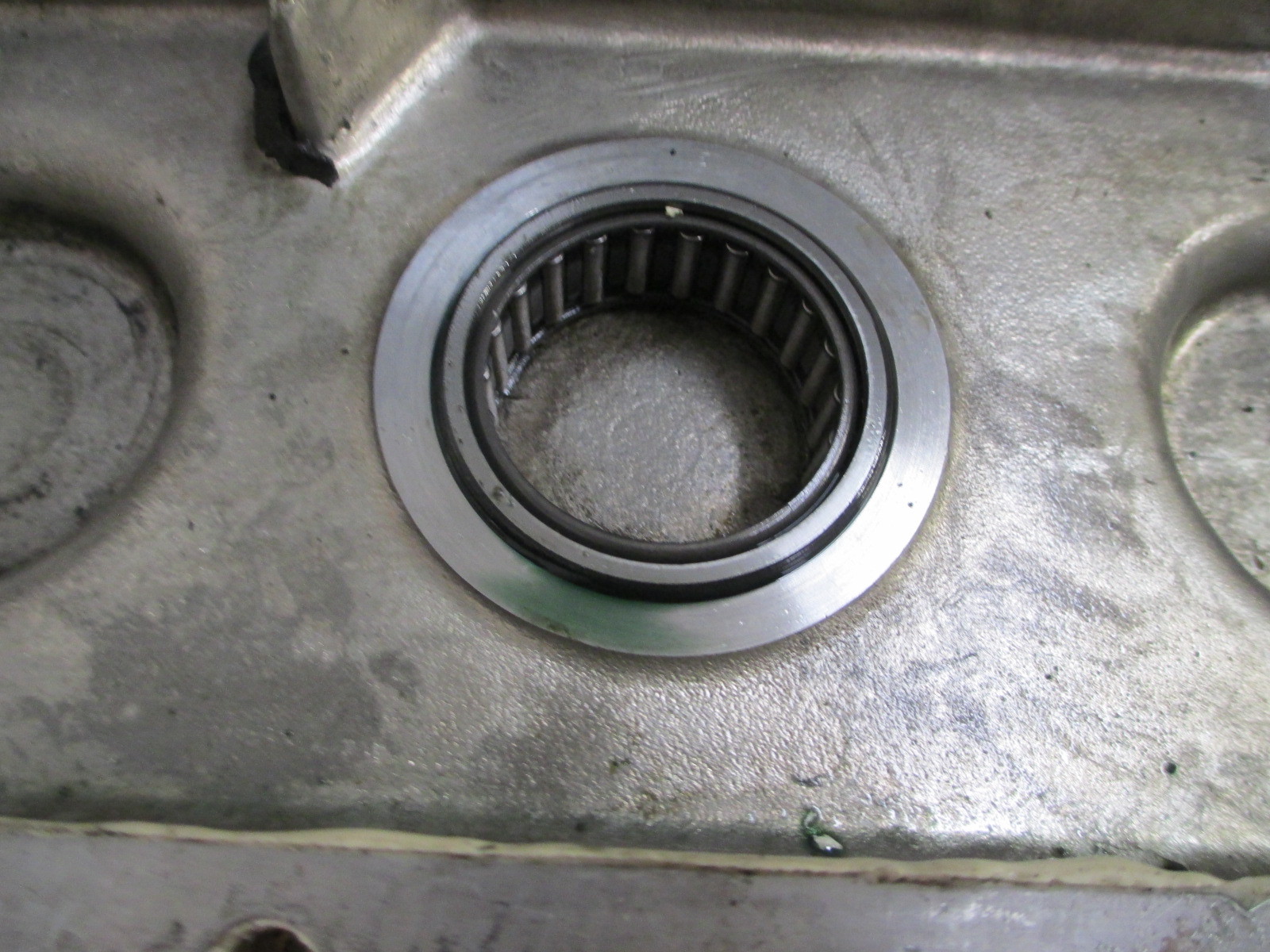 Ferrari 328,Mondial -  Gear Box Cover # 105127 / 127120