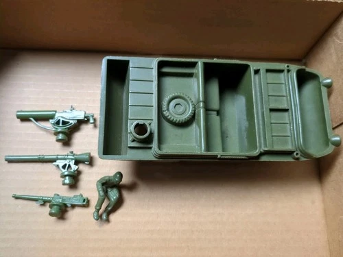MARX WWII Amphibious 3 Gun Training Center Playset Vehicle vtg DUKW Duck Boat