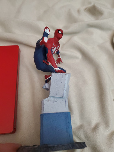 Marvel's Spider-Man - Collector Steelbook Edition - PS4 + 7 Inch Statue - Picture 3 of 11