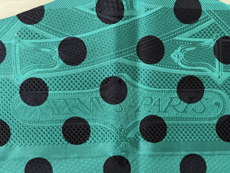 Hermès Brides de Gala Cavalcadour à Pois 90 Cm Scarf - Imagen 3 de 4