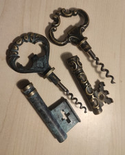 2 Stk. Korkenzieher Flaschenöffner Schlüssel Groß Messing oder Bronze m. Patina