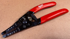 NICE - Milwaukee 48-22-6109 Fast One-Handed C...
