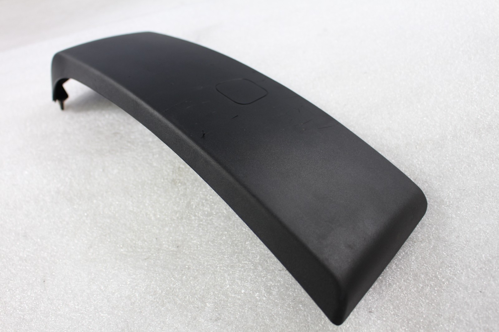 Maserati Ghibli, LH, Left, Front Central Seat Cover, Used, P/N 673000263
