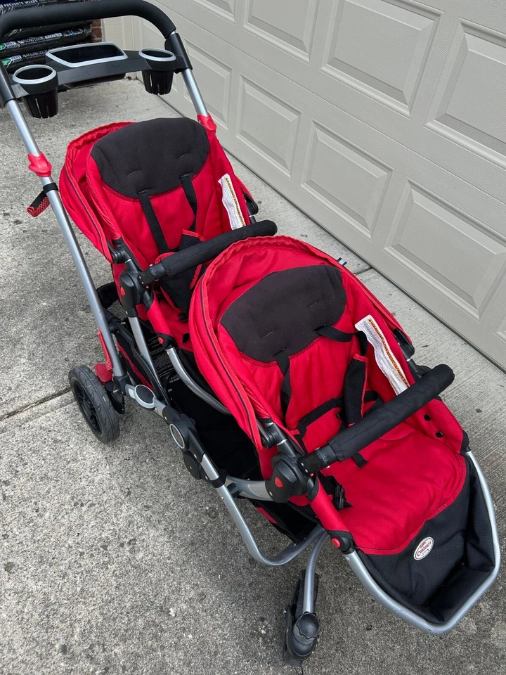 Cochecito con paraguas doble Contour by Kolcraft Tandem, Foto 2 de 4