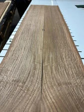 European Walnut Raw Wood Veneer 2 sheets 48'' x 6'' 331V
