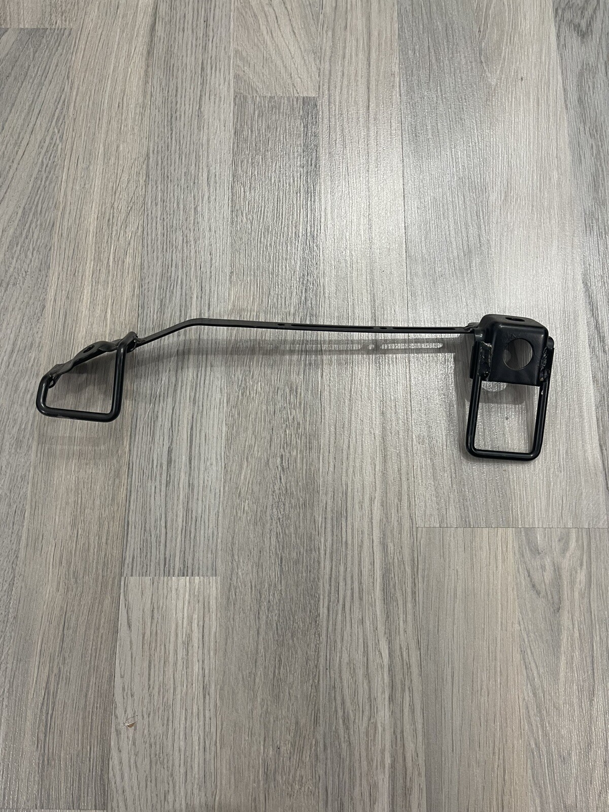 06 07 08 OEM Lexus GS300 Rear Left Seat Bracket eBay