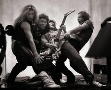 Van Halen Rock Band Posing 8x10 Picture Celebrity Print